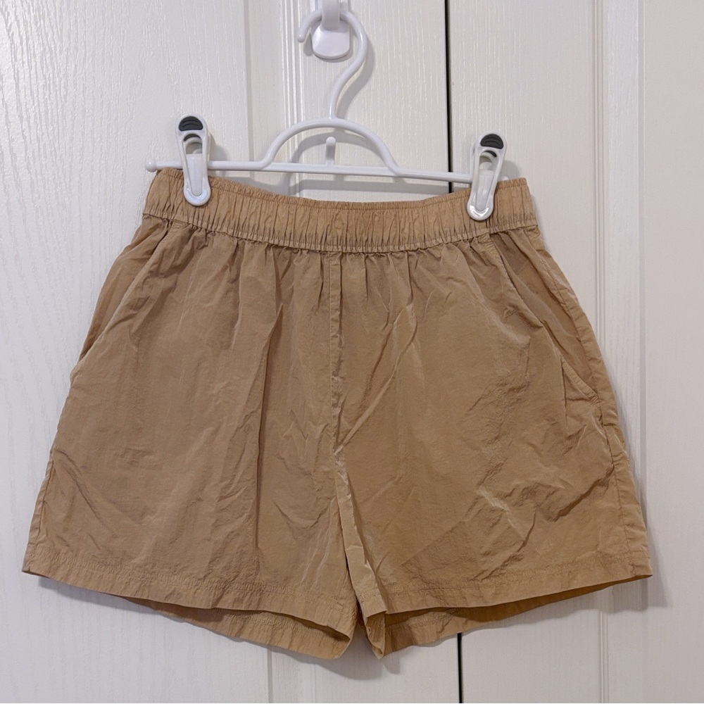 Aritzia| NEW TNA SHORT